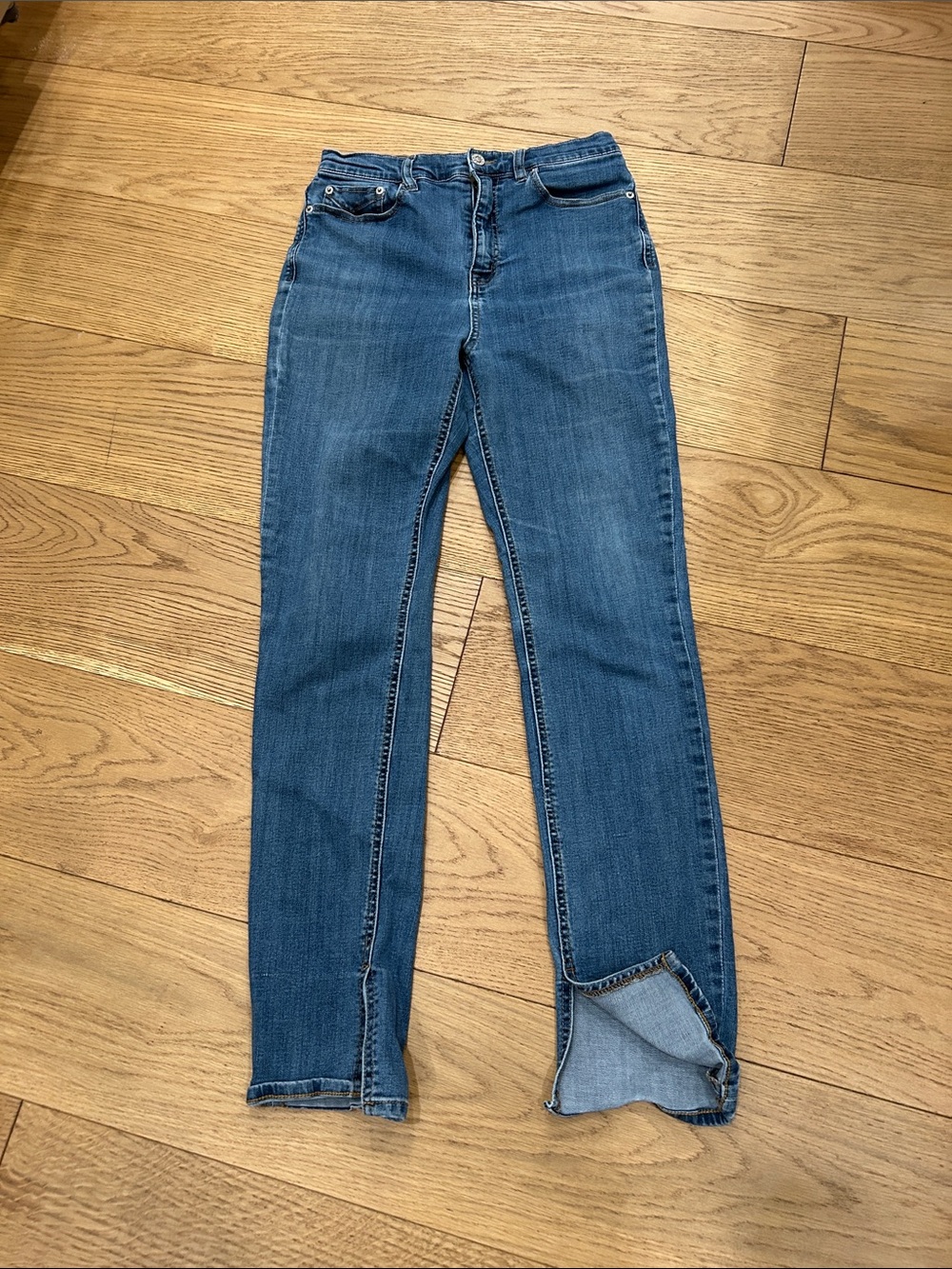 Women's Slim Skinny Jeans in Mid Blue Wash
